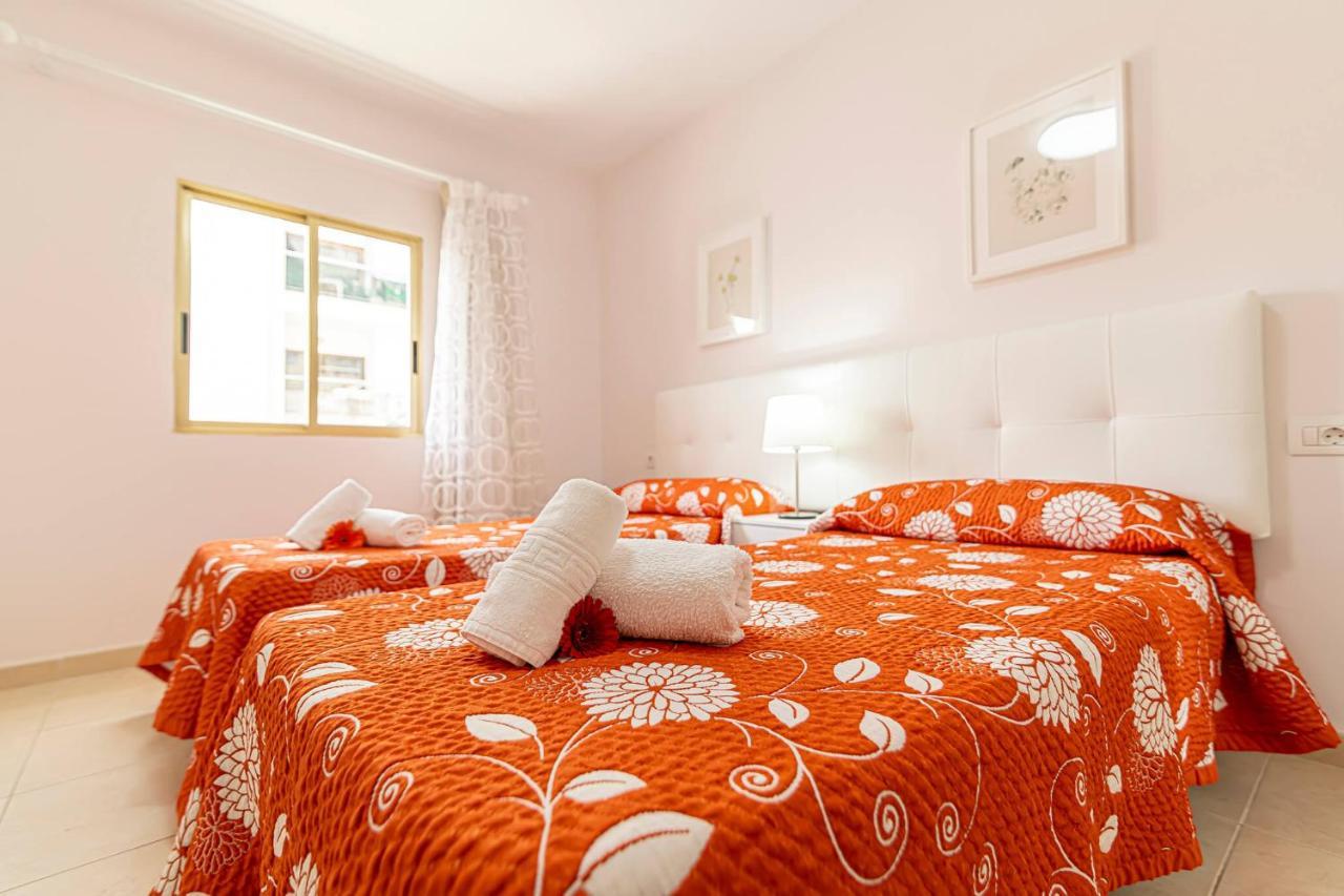 Apartamentos En El Centro De Los Cristianos Арона Экстерьер фото