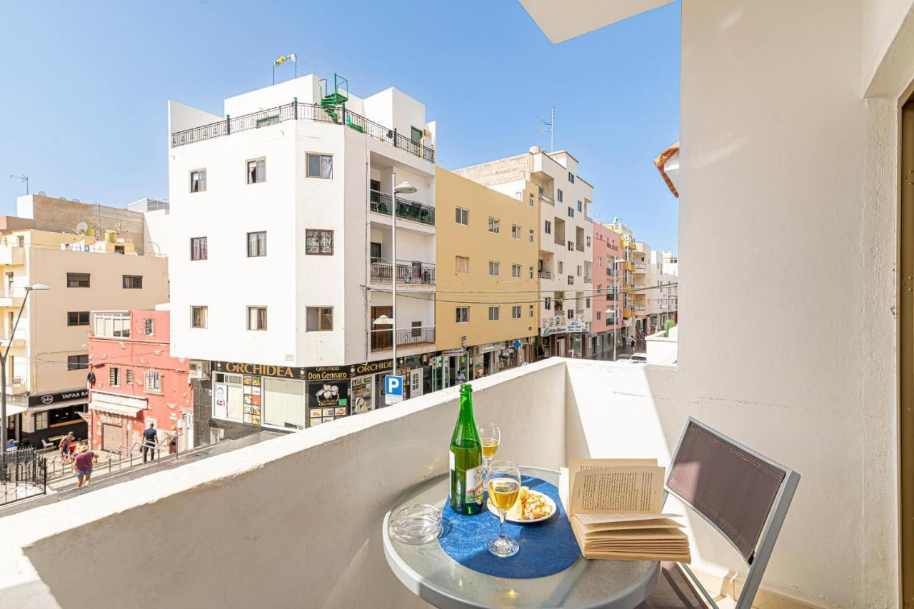 Apartamentos En El Centro De Los Cristianos Арона Экстерьер фото
