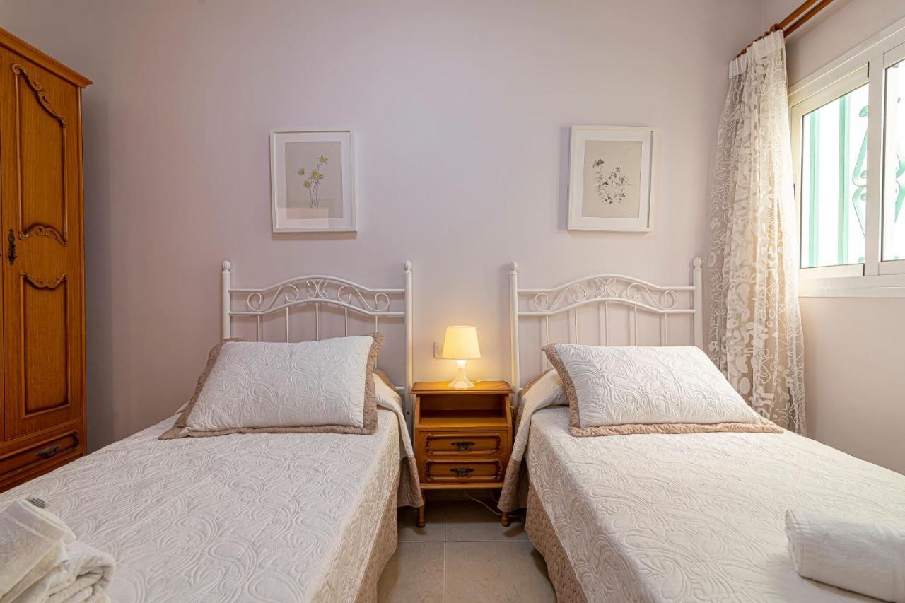 Apartamentos En El Centro De Los Cristianos Арона Экстерьер фото