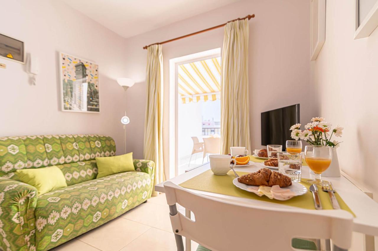 Apartamentos En El Centro De Los Cristianos Арона Экстерьер фото