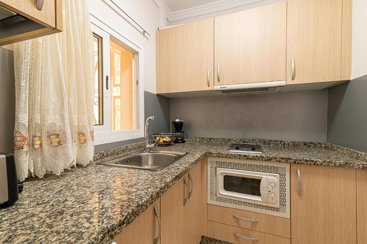 Apartamentos En El Centro De Los Cristianos Арона Экстерьер фото